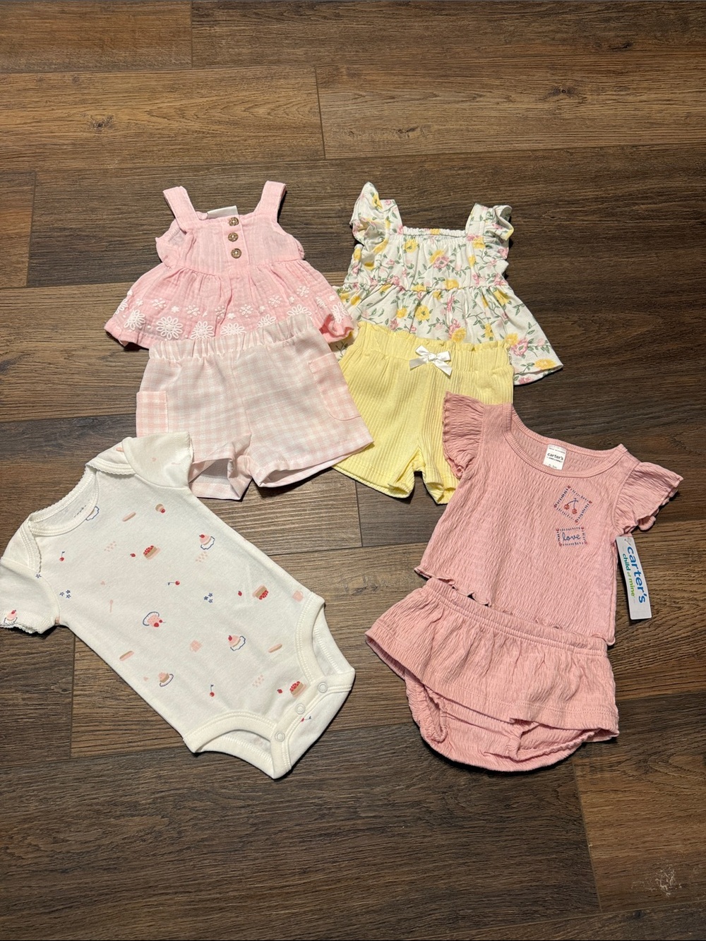 Baby Girl Outfit Bundle (New)